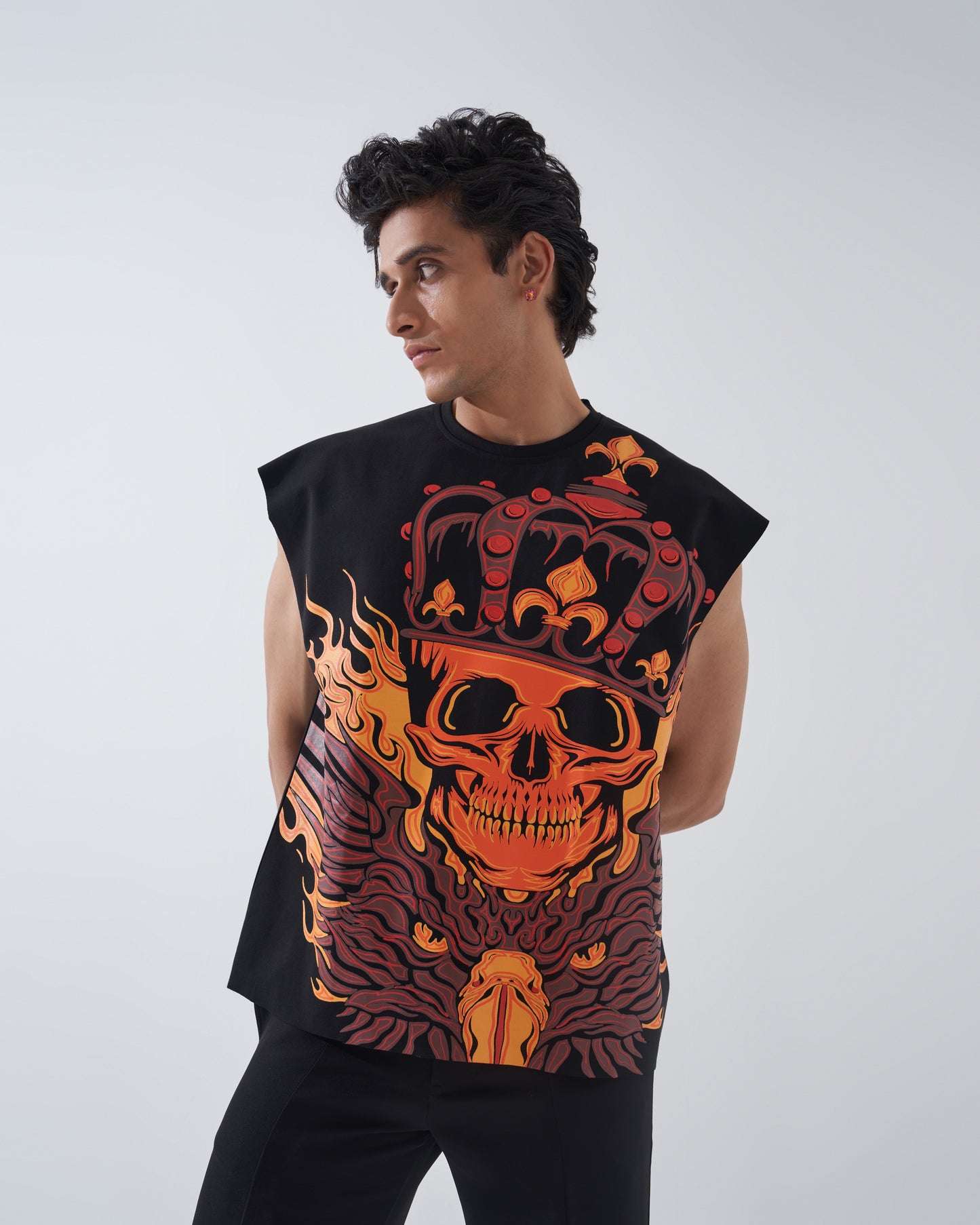 CROWNED TANK