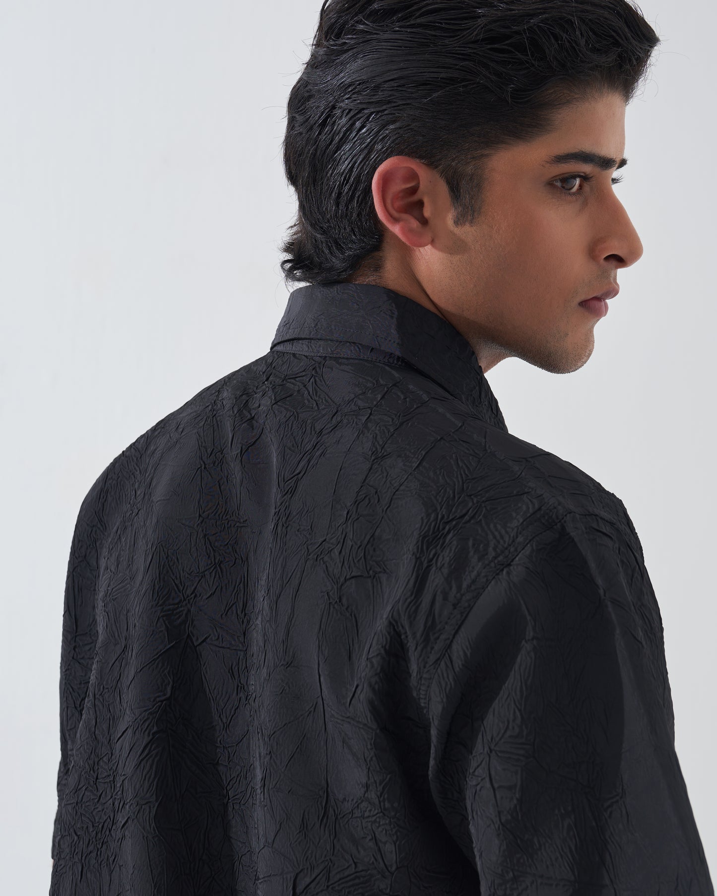 CRINKLED BLACK SHIRT