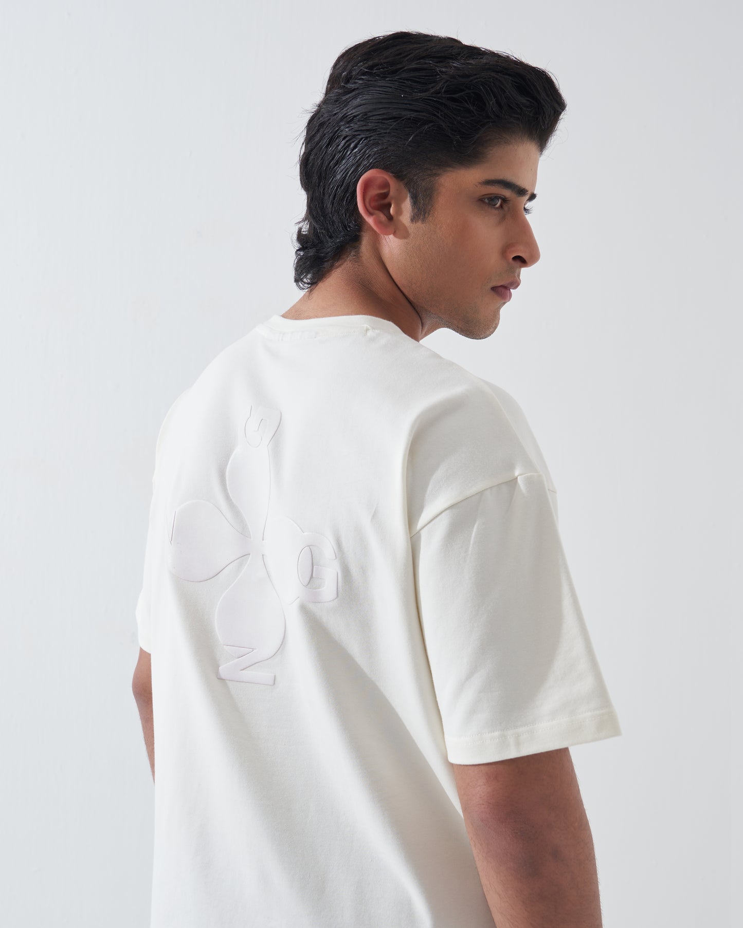 BASIC : OFF-WHITE