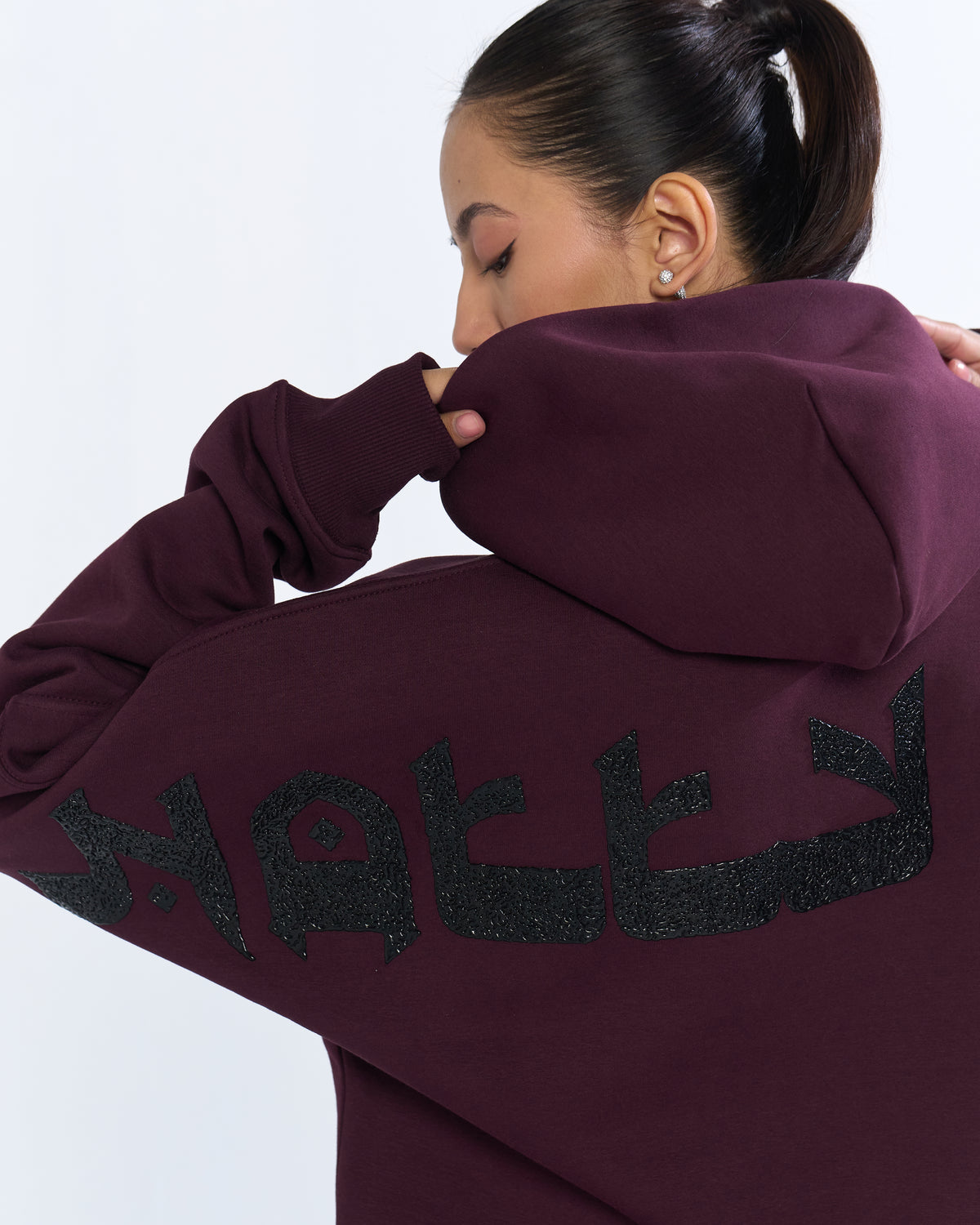 SIGNATURE HOODIE(MULLED WINE)