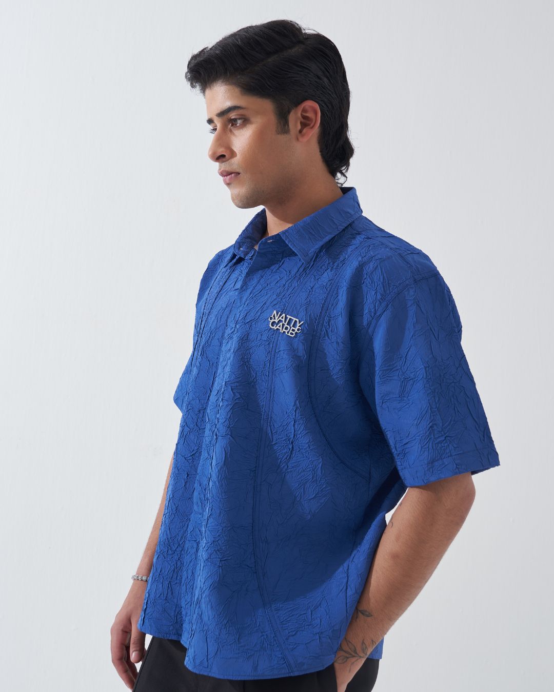 CRINKLED BLUE SHIRT