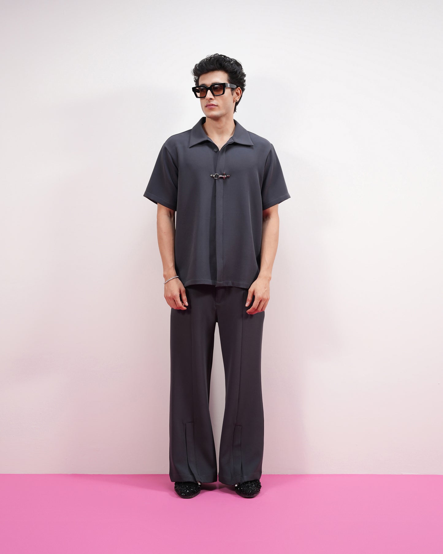 CLASP LOCK SHIRT (GREY)
