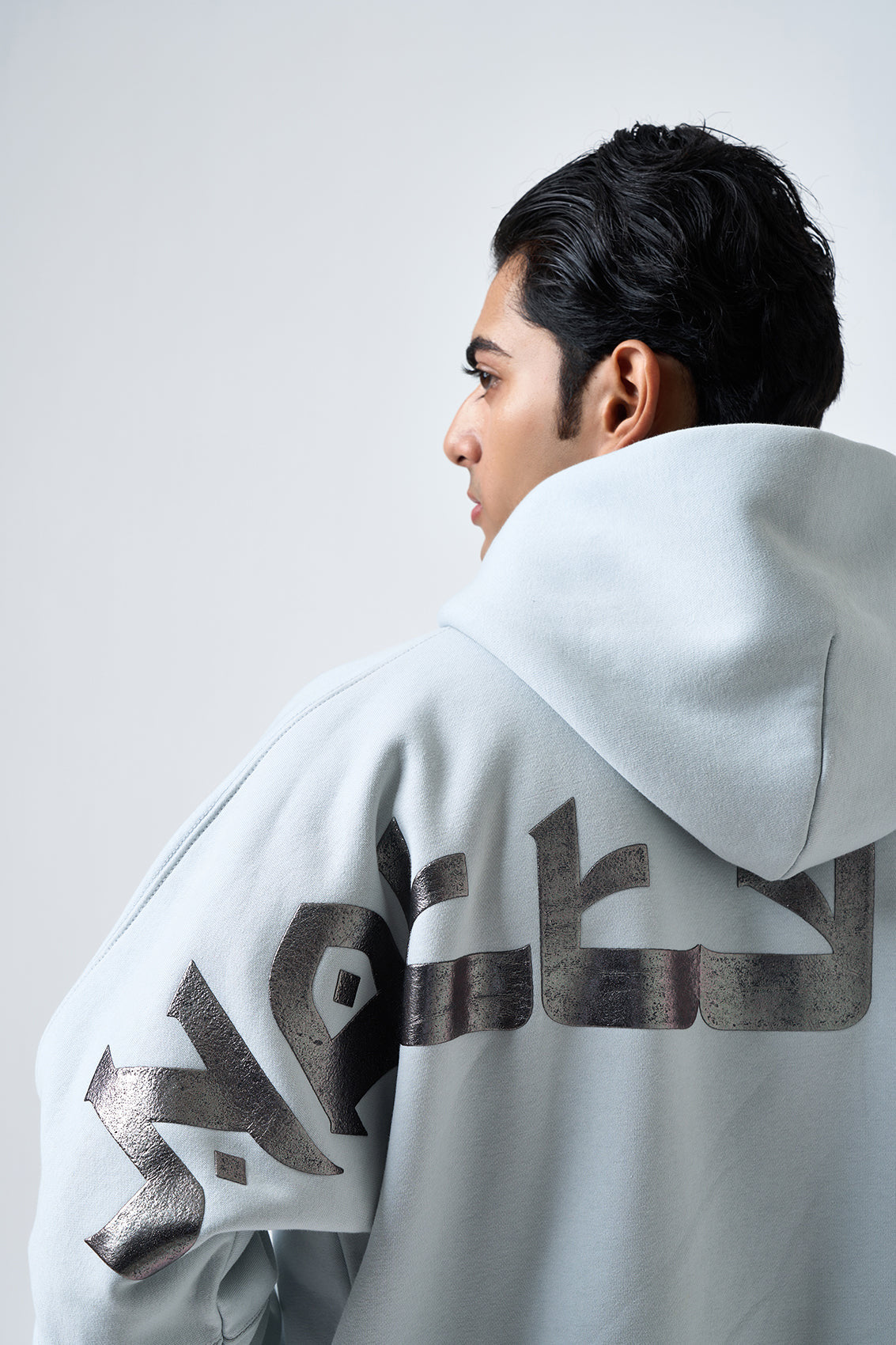 SIGNATURE HOODIE (ICE GREY)