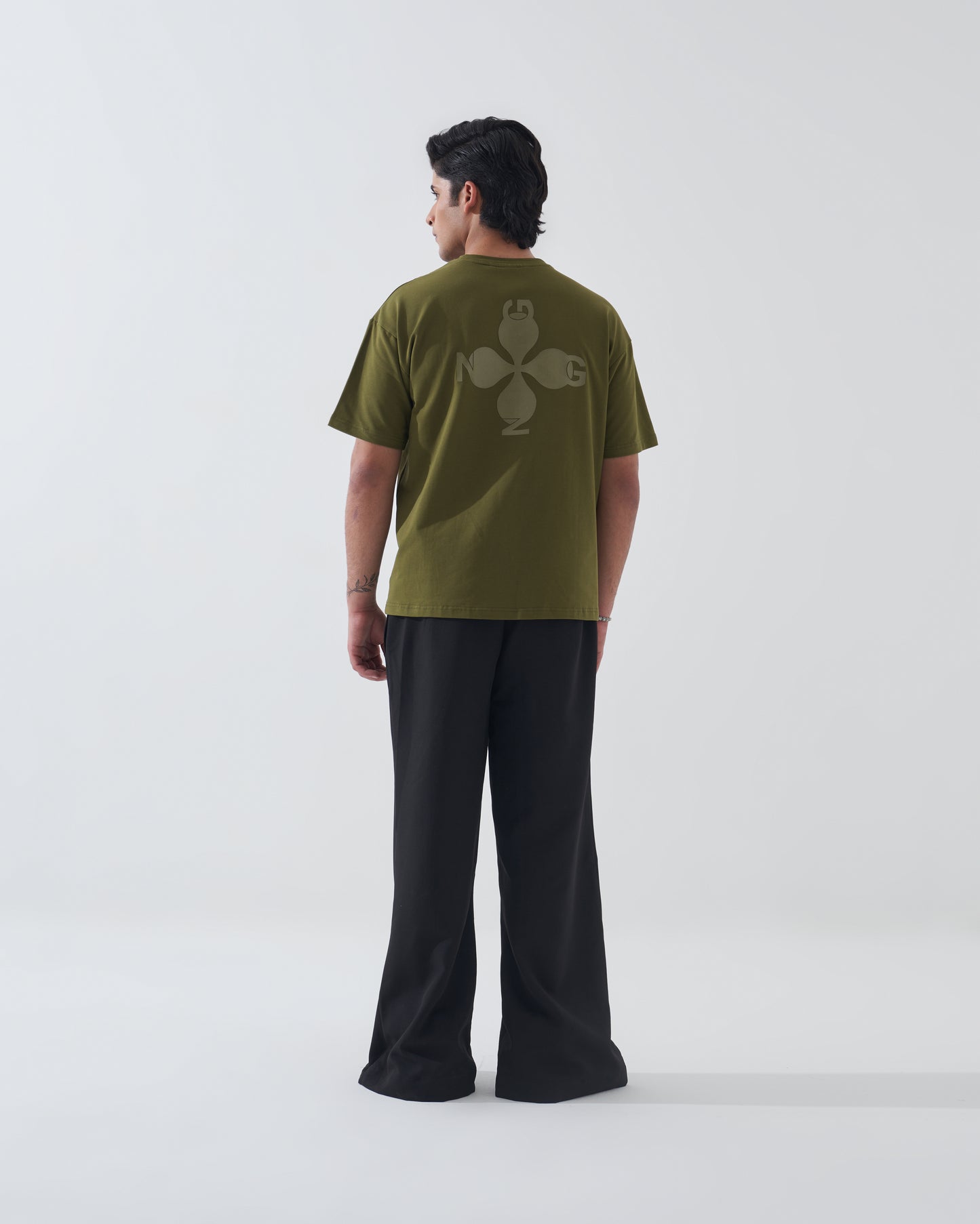 BASIC : OLIVE GREEN