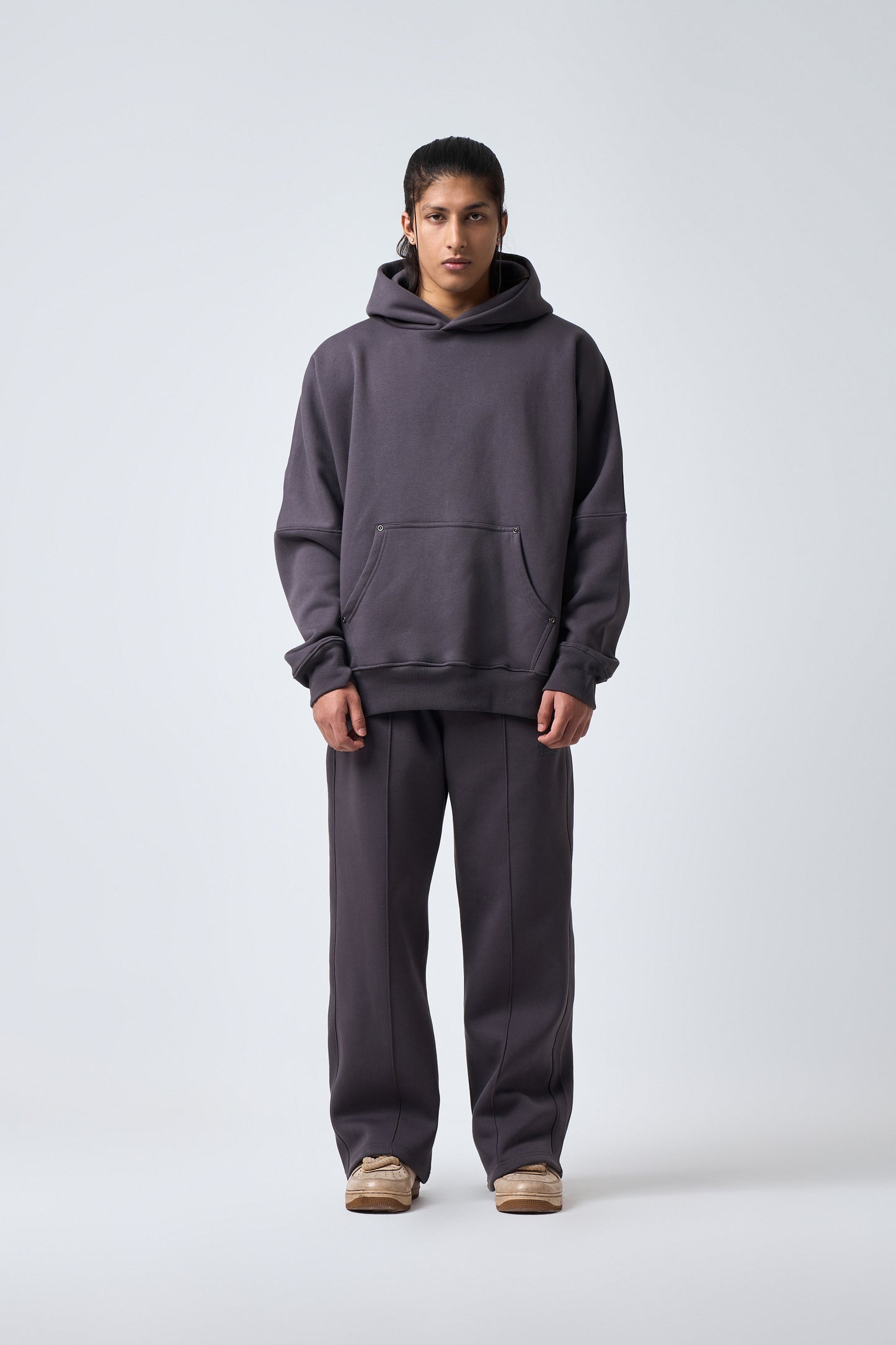 BASIC DARK GREY JOGGER