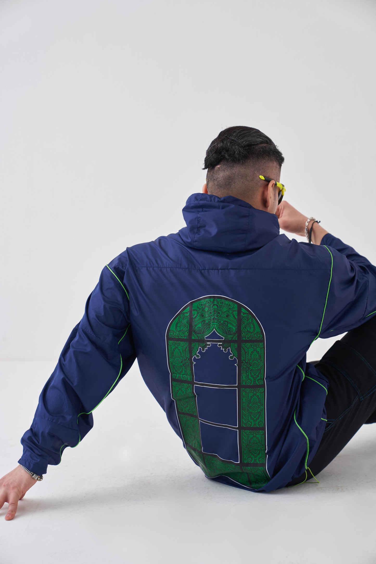 GATEWAY TO DREAMLAND 3.0 WINDBREAKER